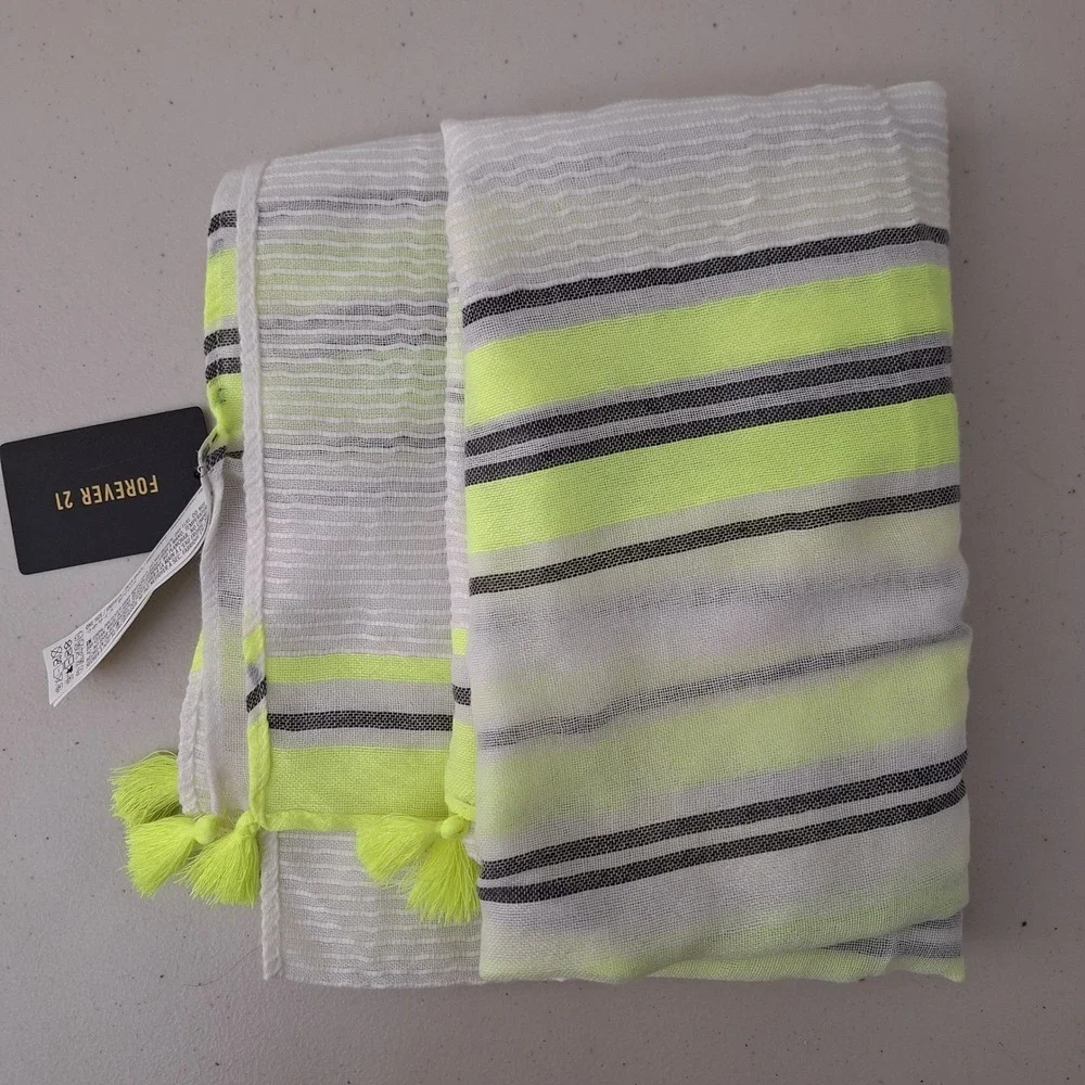 Forever 21 Scarf White Yellow Gray Striped Tassel Trim Lightweight Soft NWT